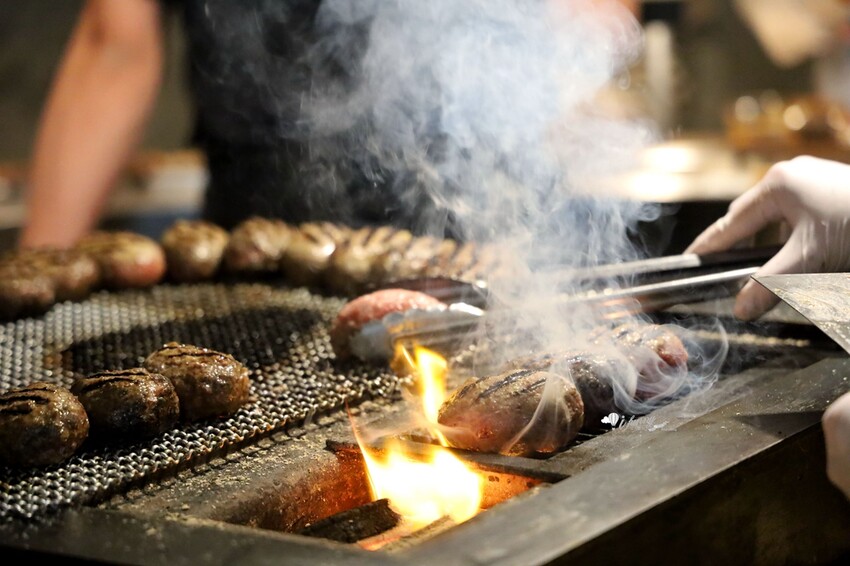 台北市中正區善導寺站 | 挽肉と米遷華山新址 座位多2倍 線上預約制