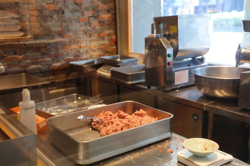 台北市中正區善導寺站 | 挽肉と米遷華山新址 座位多2倍 線上預約制