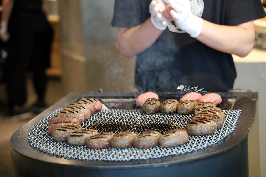 台北市中正區善導寺站 | 挽肉と米遷華山新址 座位多2倍 線上預約制