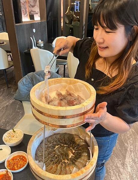 信義區韓式料理：食尚潮流的朋月栻 韓雞雞 江原道 宗음식 韓