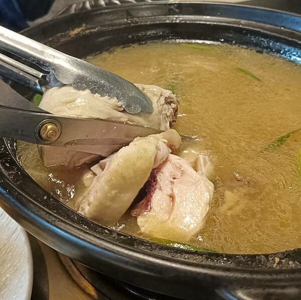 信義區韓式料理：食尚潮流的朋月栻 韓雞雞 江原道 宗음식 韓