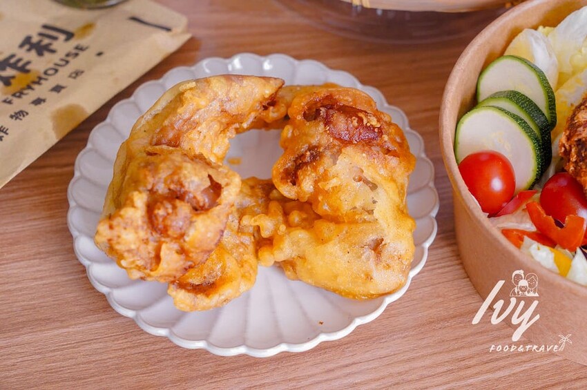 炸吉炸利炸物店 |台中北區炸雞推薦，用蒸炸技術和純芥花油，把肉汁完全鎖住、不油膩很涮嘴！ - 艾薇覓食趣