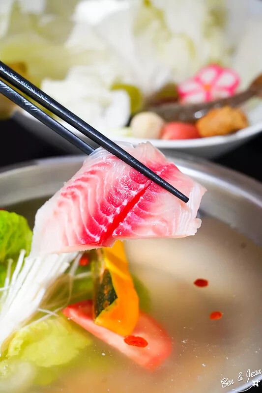 宜蘭縣宜蘭市八方悅鍋物宜蘭和睦店》優質平價日式鍋物380元起不收服務費,必點大蝦雙人豪華套餐,兒童身高未滿110公分免