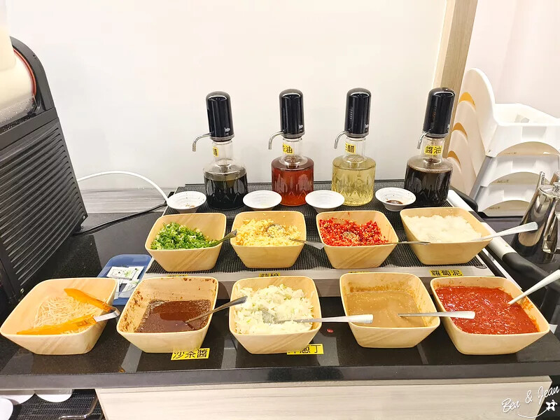 宜蘭縣宜蘭市八方悅鍋物宜蘭和睦店》優質平價日式鍋物380元起不收服務費,必點大蝦雙人豪華套餐,兒童身高未滿110公分免