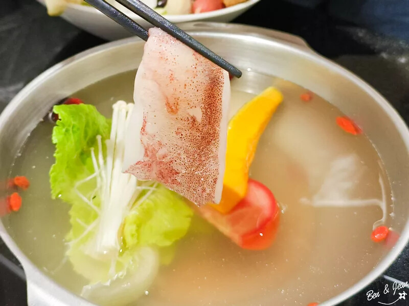 宜蘭縣宜蘭市八方悅鍋物宜蘭和睦店》優質平價日式鍋物380元起不收服務費,必點大蝦雙人豪華套餐,兒童身高未滿110公分免