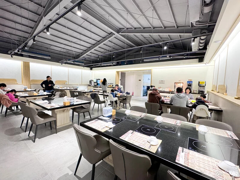 宜蘭縣宜蘭市八方悅鍋物宜蘭和睦店》優質平價日式鍋物380元起不收服務費,必點大蝦雙人豪華套餐,兒童身高未滿110公分免