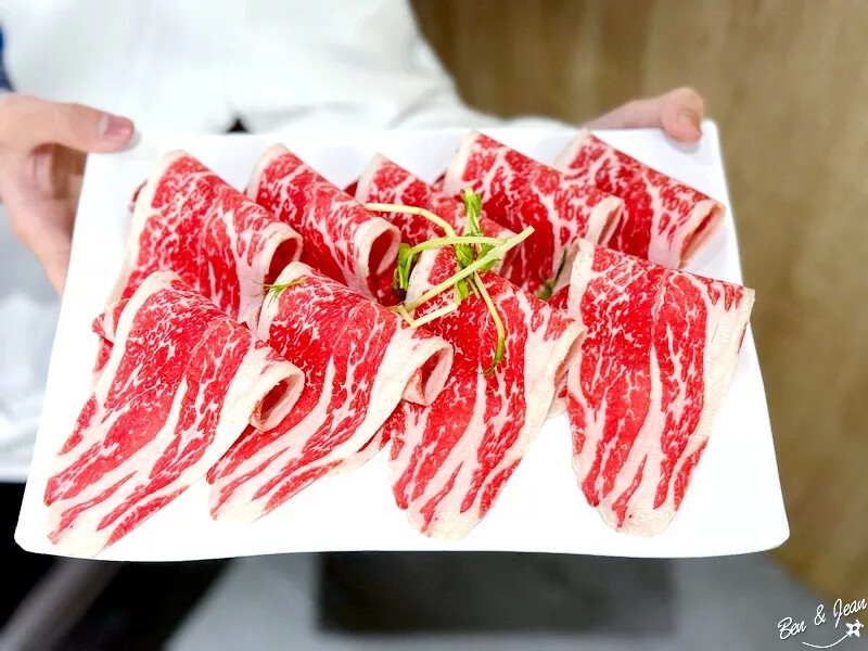 宜蘭縣宜蘭市八方悅鍋物宜蘭和睦店》優質平價日式鍋物380元起不收服務費,必點大蝦雙人豪華套餐,兒童身高未滿110公分免