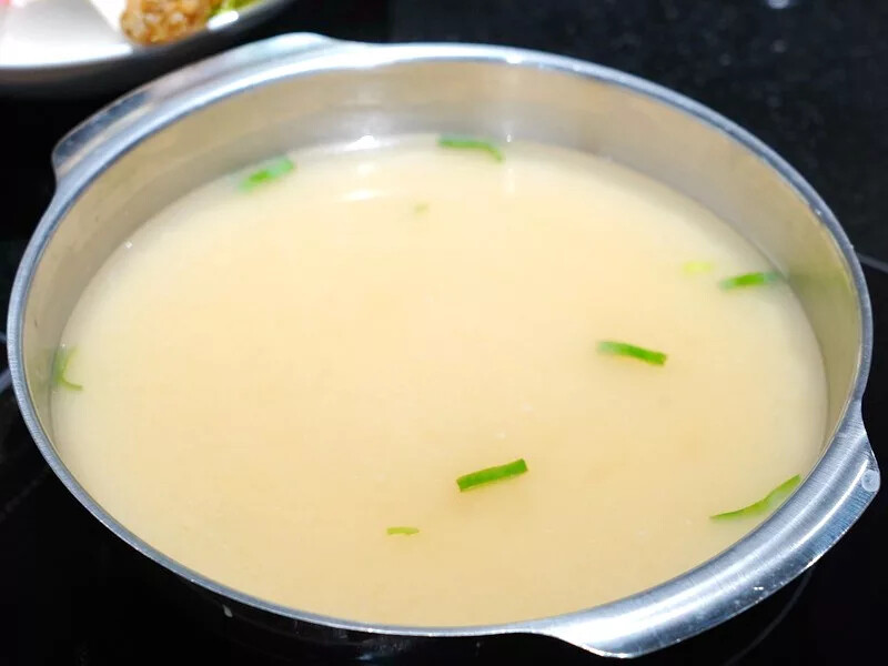 宜蘭縣宜蘭市八方悅鍋物宜蘭和睦店》優質平價日式鍋物380元起不收服務費,必點大蝦雙人豪華套餐,兒童身高未滿110公分免