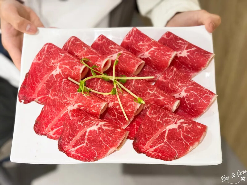 宜蘭縣宜蘭市八方悅鍋物宜蘭和睦店》優質平價日式鍋物380元起不收服務費,必點大蝦雙人豪華套餐,兒童身高未滿110公分免