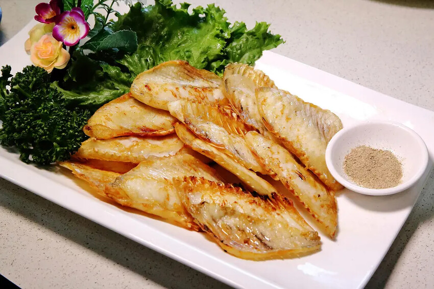 【宜蘭必吃】宜蘭5元生魚片！不用跑到屏東在礁溪江家深澳小漁村