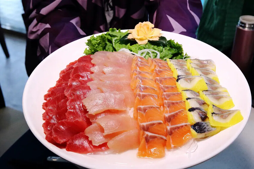 【宜蘭必吃】宜蘭5元生魚片！不用跑到屏東在礁溪江家深澳小漁村