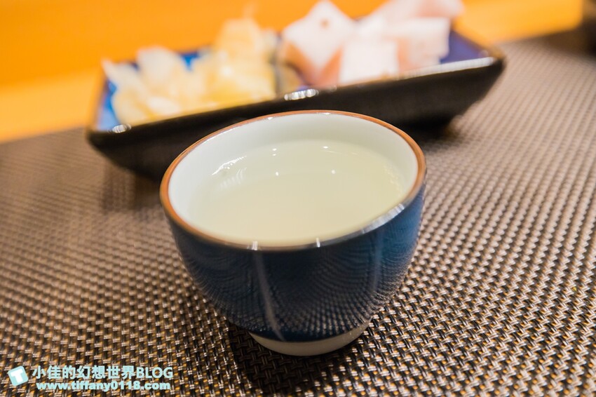 台北市萬華區忻鮨壽司/無菜單料理17道只要1480元/免開瓶費每月固定換菜單好吃又划算/台北無菜單料理推薦