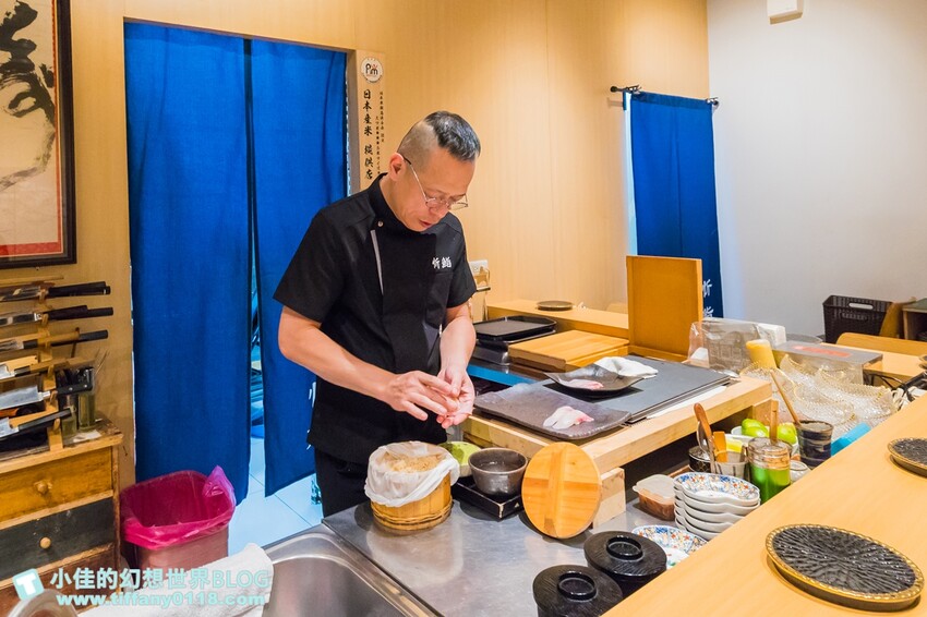 台北市萬華區忻鮨壽司/無菜單料理17道只要1480元/免開瓶費每月固定換菜單好吃又划算/台北無菜單料理推薦