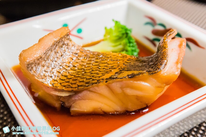 台北市萬華區忻鮨壽司/無菜單料理17道只要1480元/免開瓶費每月固定換菜單好吃又划算/台北無菜單料理推薦