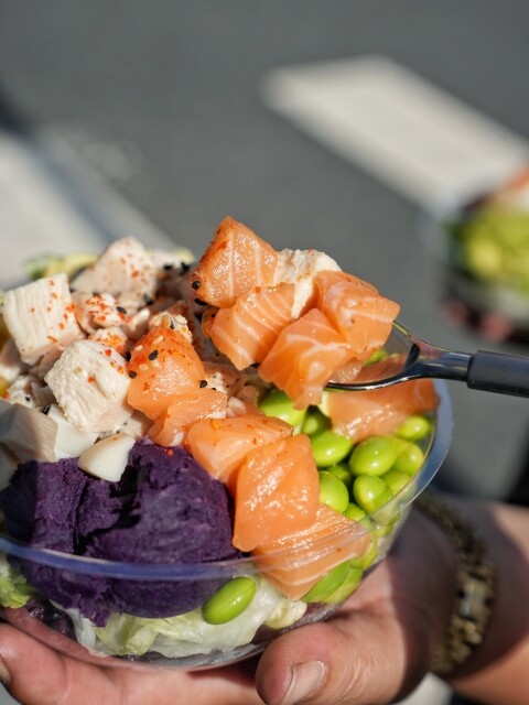 【高雄食記】全台首創波奇碗透明外帶球〔 Poke Go 波奇走走 〕插旗南台灣於高雄展店新開幕！每碗120元起。