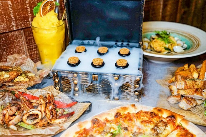 台中市北區MOBU CAFE｜IG人氣手作甜點轉型賣定食、咖啡、依舊有提供美味的甜點唷！