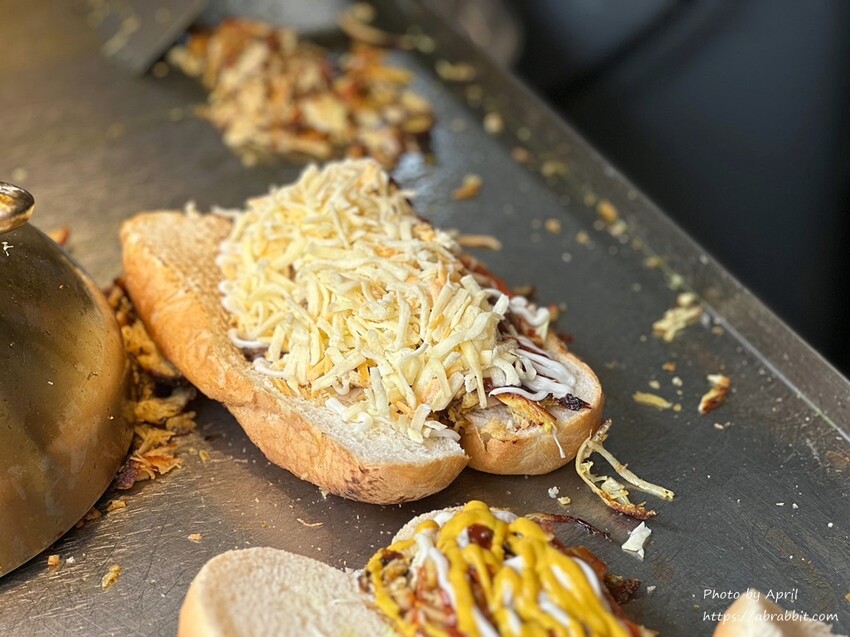 台中市西區神攻沙威瑪-終於不用去台北吃了,台中也有!還有貼心的待用餐。