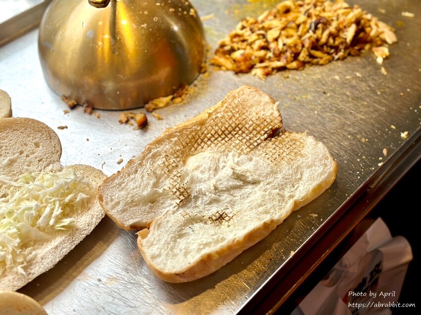 台中市西區神攻沙威瑪-終於不用去台北吃了,台中也有!還有貼心的待用餐。