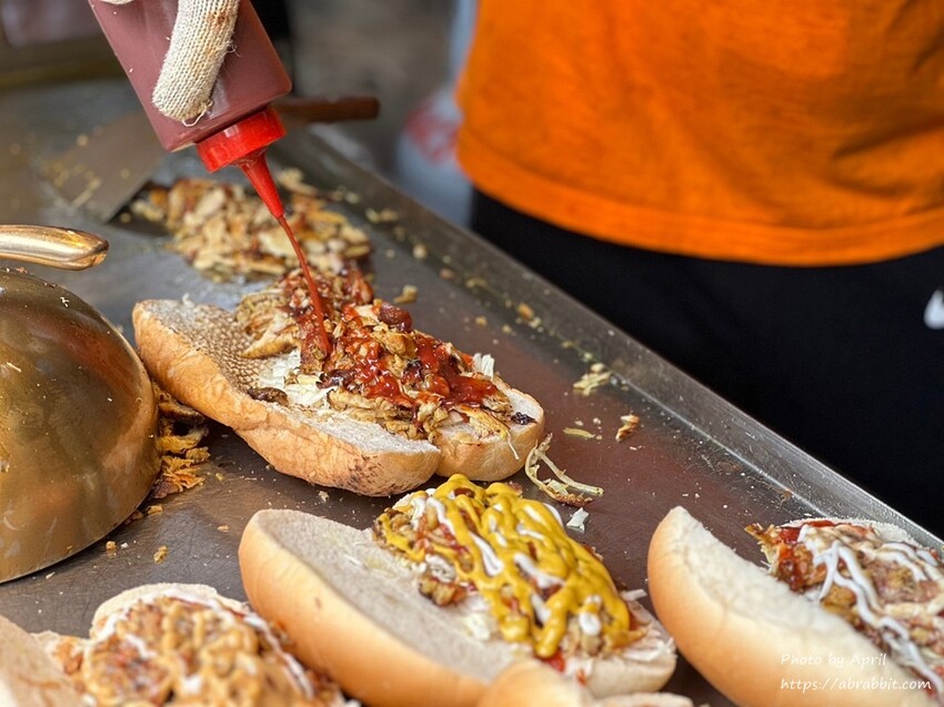 台中市西區神攻沙威瑪-終於不用去台北吃了,台中也有!還有貼心的待用餐。