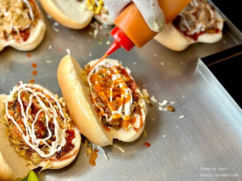 台中市西區神攻沙威瑪-終於不用去台北吃了,台中也有!還有貼心的待用餐。