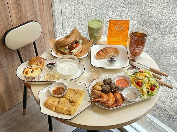 (中壢早餐)落兒逅叻谷早餐店~健康營養又美味早餐!豆皮蛋餅、 (中壢早餐)落兒逅叻谷早餐店~健康營養又美味早餐!豆皮蛋餅、