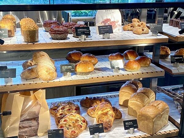 台北市信義區[信義區美食] Drip & Dough 台北寒舍艾美酒店 咖啡 麵包 輕食 甜點 信義區最強外帶美食 #市政府美食 @蛋寶