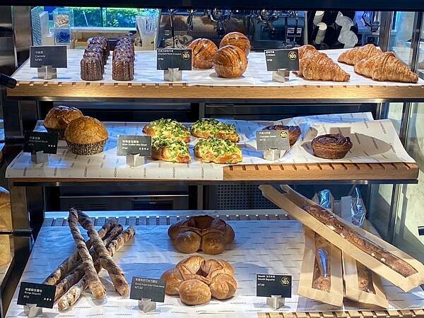 台北市信義區[信義區美食] Drip & Dough 台北寒舍艾美酒店 咖啡 麵包 輕食 甜點 信義區最強外帶美食 #市政府美食 @蛋寶