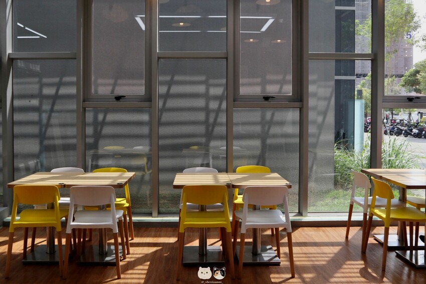 臺中太平美食|一利香好食廚房.在寬敞舒適的用餐空間,悠閒享受