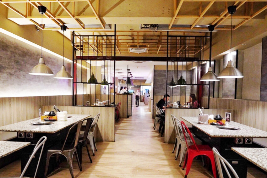 平日超值饗宴才599元！晚上9點後啤酒調酒無限暢飲～