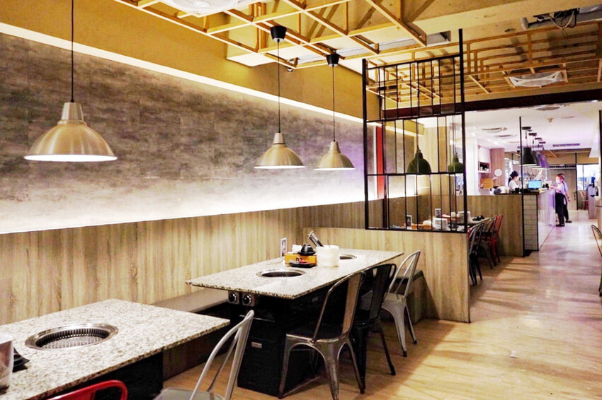 平日超值饗宴才599元！晚上9點後啤酒調酒無限暢飲～