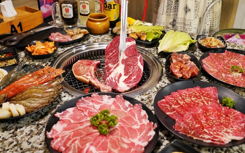 中壢燒肉吃到飽激推Oh ! Yaki!高CP值戰斧豬排 牛排學生也愛來。