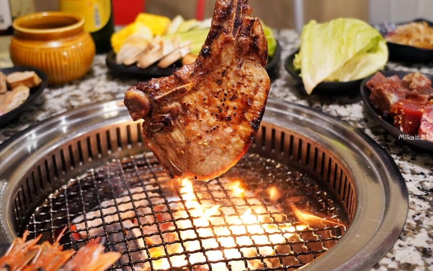 中壢燒肉吃到飽激推Oh ! Yaki!高CP值戰斧豬排 牛排學生也愛來。