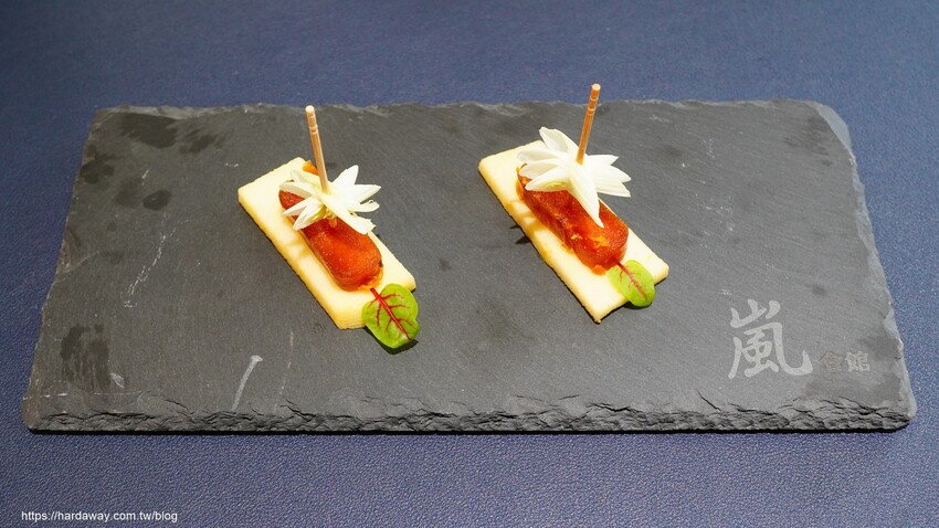 嵐會館烏魚子佐蘋果片 嵐會館烏魚子佐蘋果片