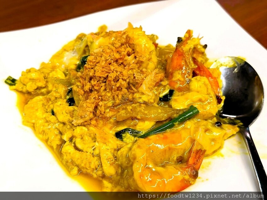 [台北泰式]內湖區港墘站「銀象雲泰美食館」新開幕平價料多多給