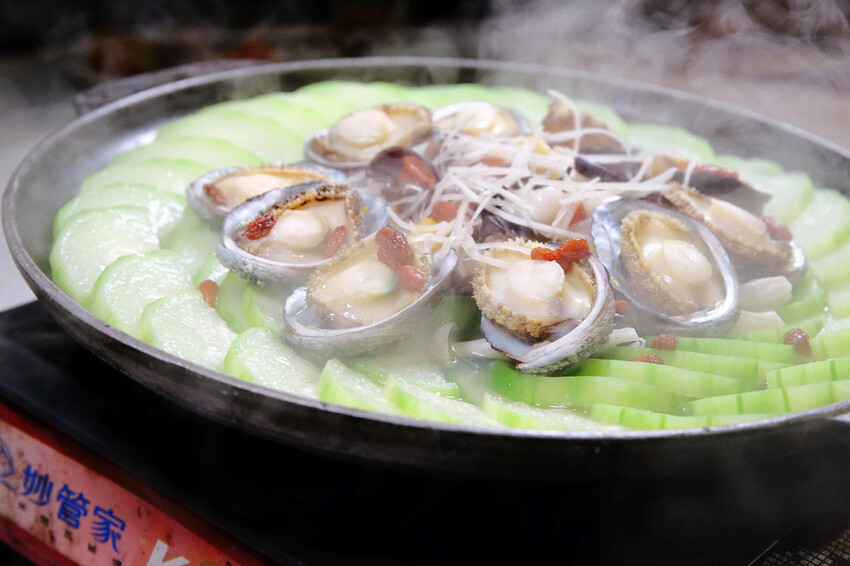 熱鬧滾滾的尾牙祭開跑囉〜宸軒園粵菜海鮮中興店,辦桌只要880