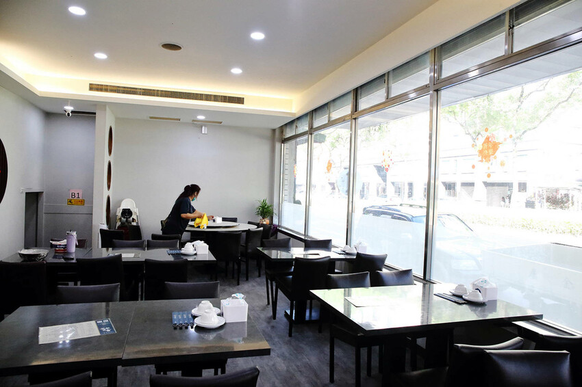 熱鬧滾滾的尾牙祭開跑囉〜宸軒園粵菜海鮮中興店,辦桌只要880