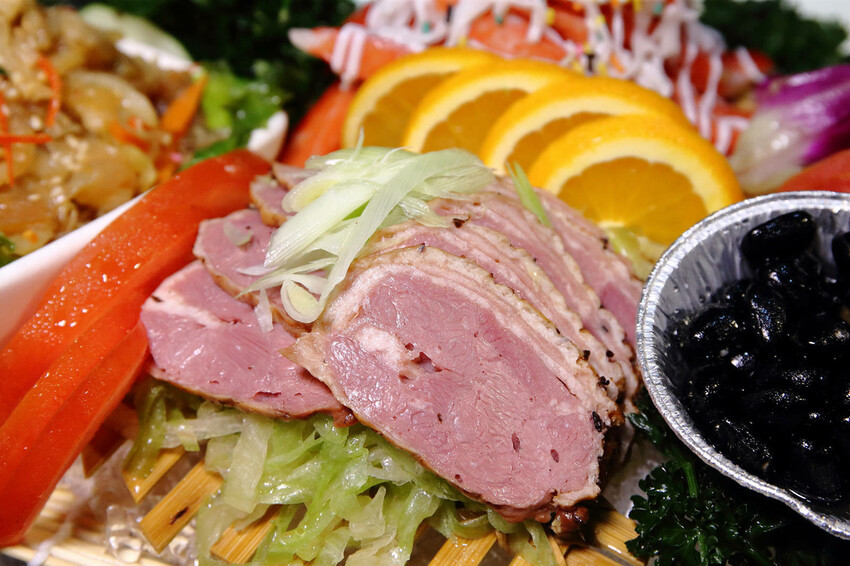 熱鬧滾滾的尾牙祭開跑囉〜宸軒園粵菜海鮮中興店,辦桌只要880