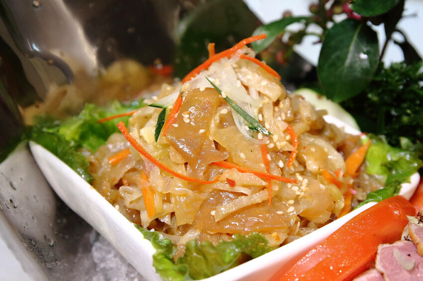 熱鬧滾滾的尾牙祭開跑囉〜宸軒園粵菜海鮮中興店,辦桌只要880