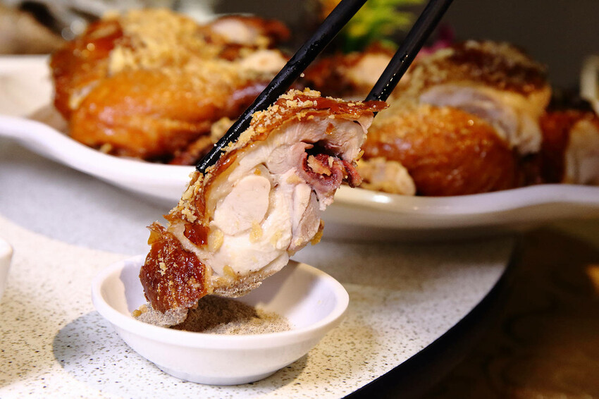 熱鬧滾滾的尾牙祭開跑囉〜宸軒園粵菜海鮮中興店,辦桌只要880