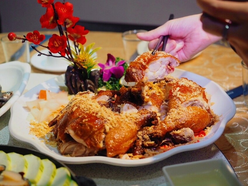 2025新北新店年菜推薦！宸軒園圍爐外帶首選，港式圍爐料理超澎派。