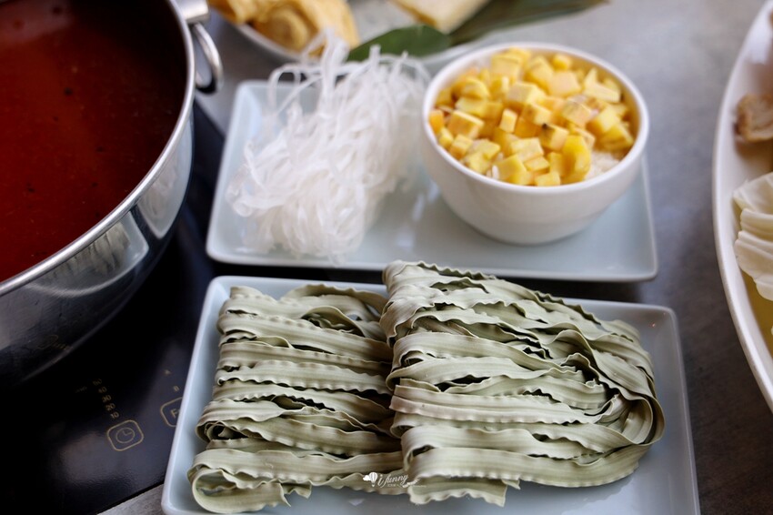 新北市新莊區22:02火鍋。樂活 新莊森林系景觀火鍋 當日壽星送等歲肉片