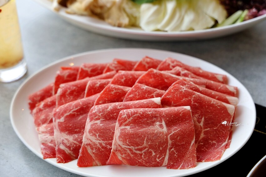 新北市新莊區22:02火鍋。樂活 新莊森林系景觀火鍋 當日壽星送等歲肉片