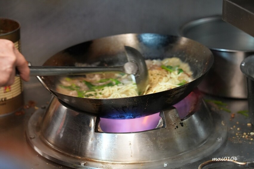 桃園市平鎮區文化生炒羊肉～晚上六點才營業的深夜食堂，鄰近平鎮／新屋交流道，一吃就愛上！