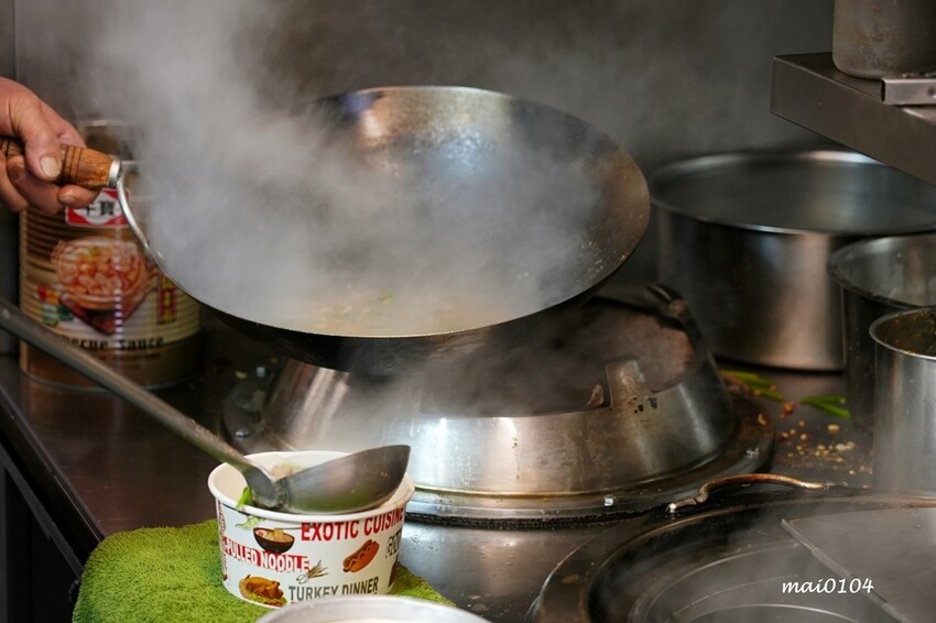 桃園市平鎮區文化生炒羊肉～晚上六點才營業的深夜食堂，鄰近平鎮／新屋交流道，一吃就愛上！