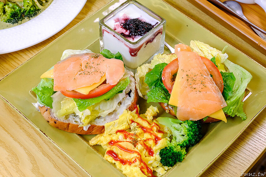 超隱密歐風咖啡館秘境，Lycka幸福手沖咖啡館全預約制靜謐氛圍，享用貝果早午餐、脆皮豬排配手沖咖啡！