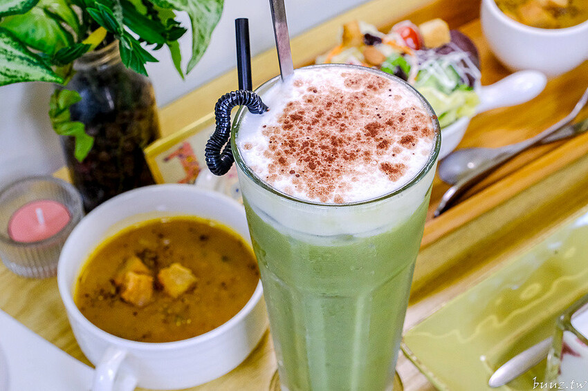 超隱密歐風咖啡館秘境，Lycka幸福手沖咖啡館全預約制靜謐氛圍，享用貝果早午餐、脆皮豬排配手沖咖啡！