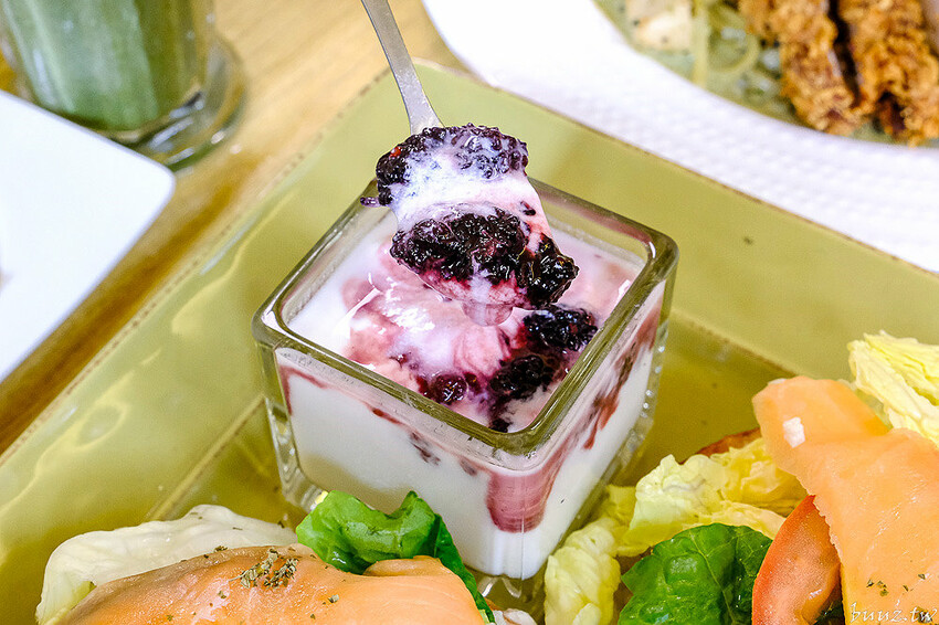 超隱密歐風咖啡館秘境，Lycka幸福手沖咖啡館全預約制靜謐氛圍，享用貝果早午餐、脆皮豬排配手沖咖啡！