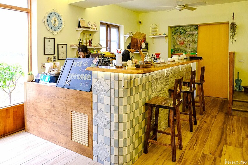 超隱密歐風咖啡館秘境，Lycka幸福手沖咖啡館全預約制靜謐氛圍，享用貝果早午餐、脆皮豬排配手沖咖啡！