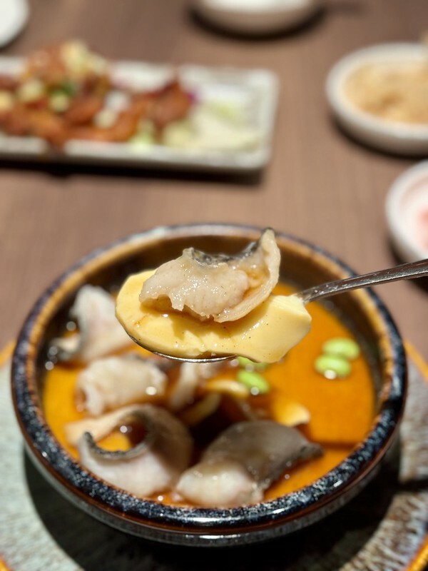 桃園市中壢區桃園 |中壢區 |漢來旗下「溜溜酸菜魚」北台灣首店插旗中壢SOGO百貨,美味不分南、北全都能吃得到。(中壢