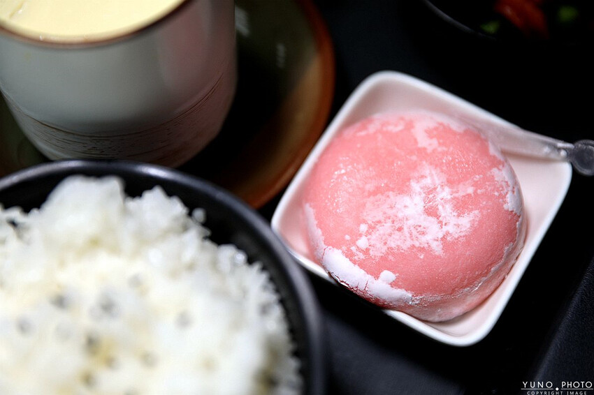 台中市南區用心製作的美味飯盒!激推人氣海陸雙拼 內用熱湯、飲料無限續